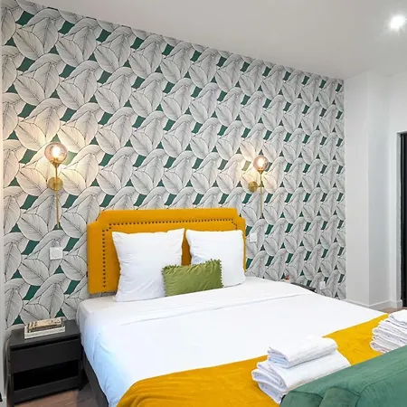 Modern Studio For 3 Paris