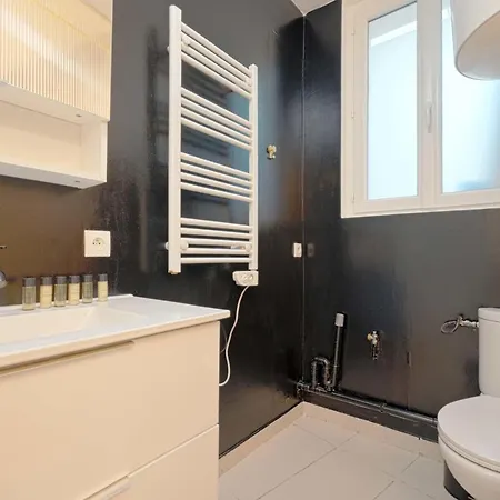 Modern Studio For 3 Appartamento *